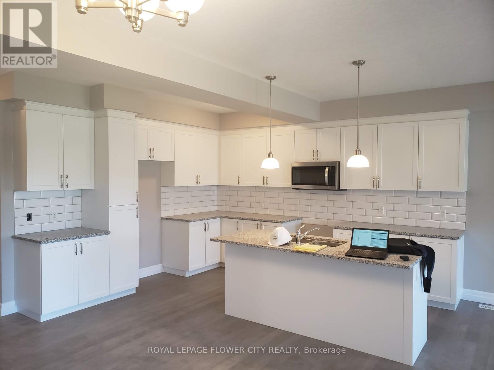 159 Forest Creek Drive, Kitchener, Ontario  N2R 0M1 - Photo 13 - X12715698