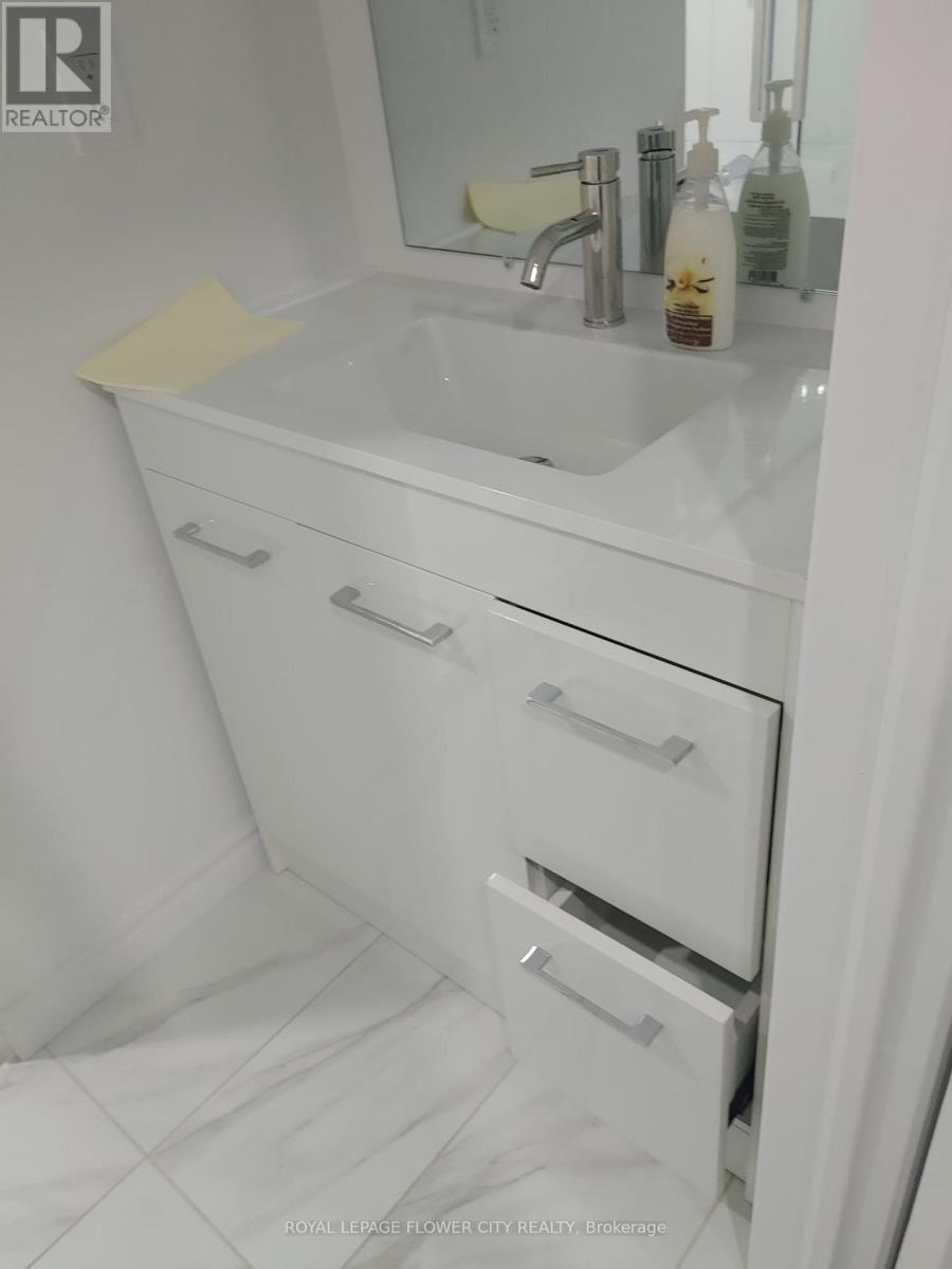 159 Forest Creek Drive, Kitchener, Ontario  N2R 0M1 - Photo 28 - X12715698