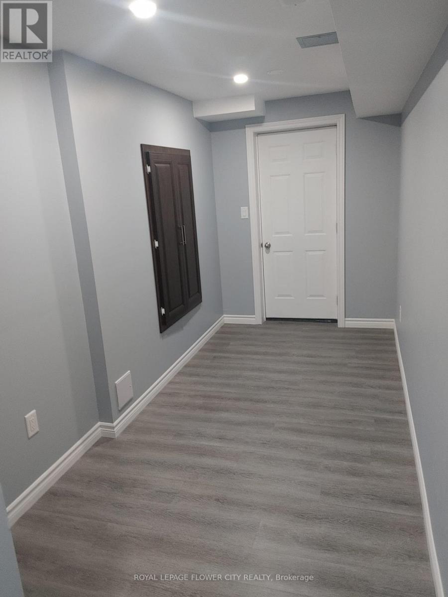 159 Forest Creek Drive, Kitchener, Ontario  N2R 0M1 - Photo 31 - X12715698