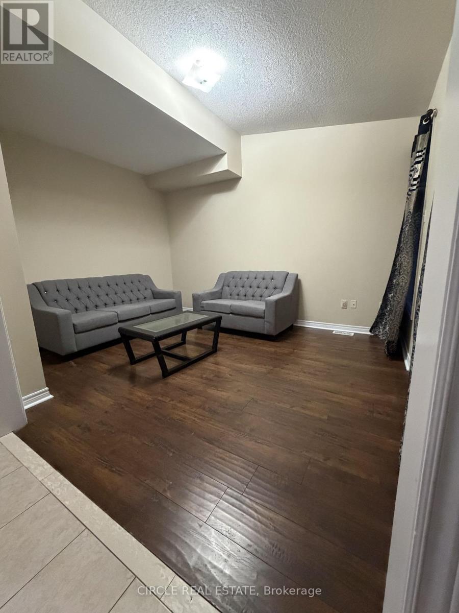 15 Tailfin Road, Brampton, Ontario  L6V 4T1 - Photo 14 - W12711872