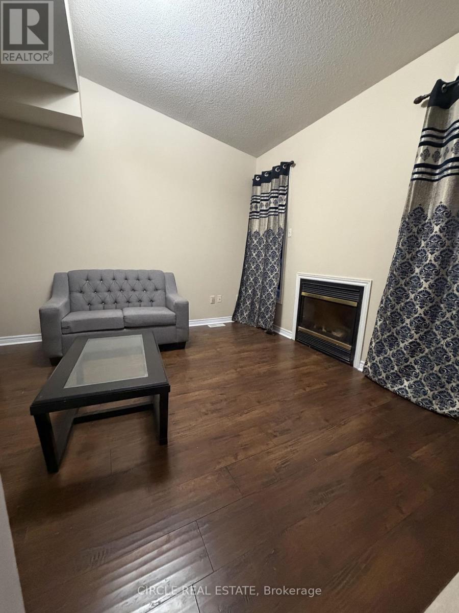 15 Tailfin Road, Brampton, Ontario  L6V 4T1 - Photo 15 - W12711872