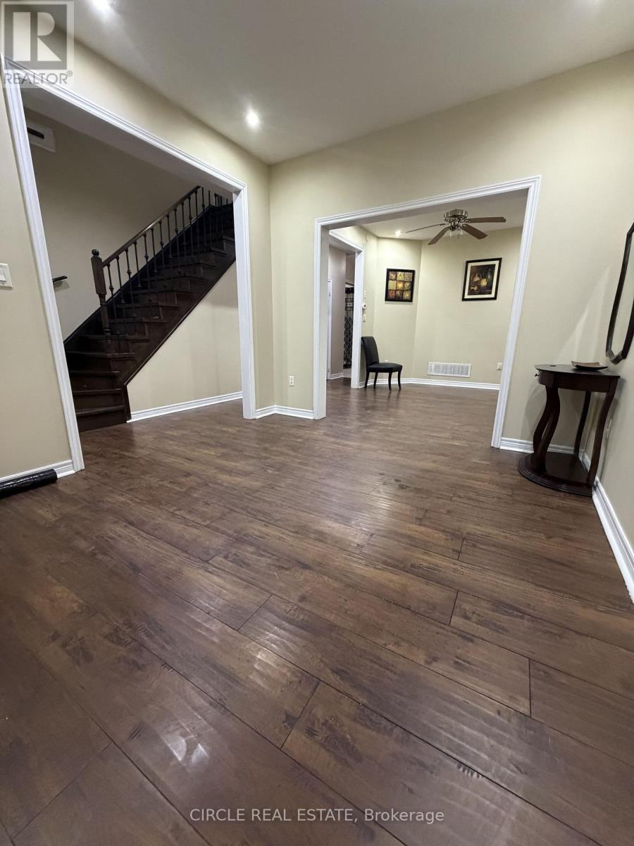 15 Tailfin Road, Brampton, Ontario  L6V 4T1 - Photo 6 - W12711872