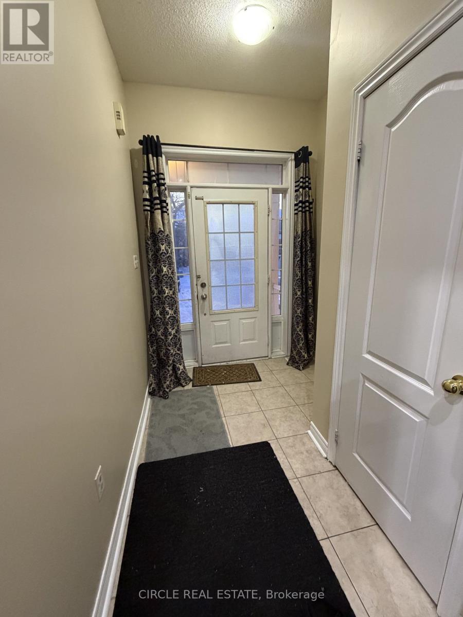 15 Tailfin Road, Brampton, Ontario  L6V 4T1 - Photo 2 - W12711872