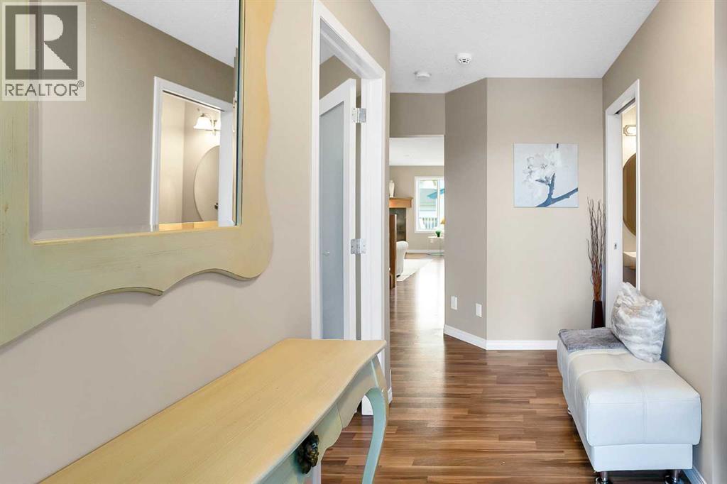 37 Silverado Saddle Avenue Sw, Calgary, Alberta  T2X 0H8 - Photo 3 - A2280364