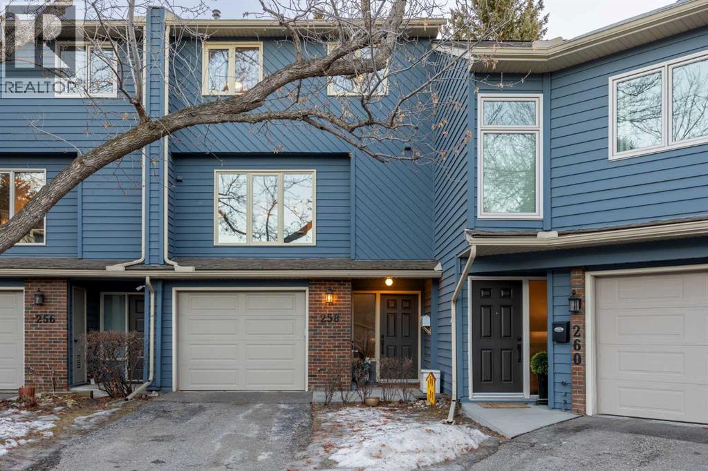 258 Point Mckay Terrace Nw, Calgary, Alberta  T3B 4V6 - Photo 2 - A2280113