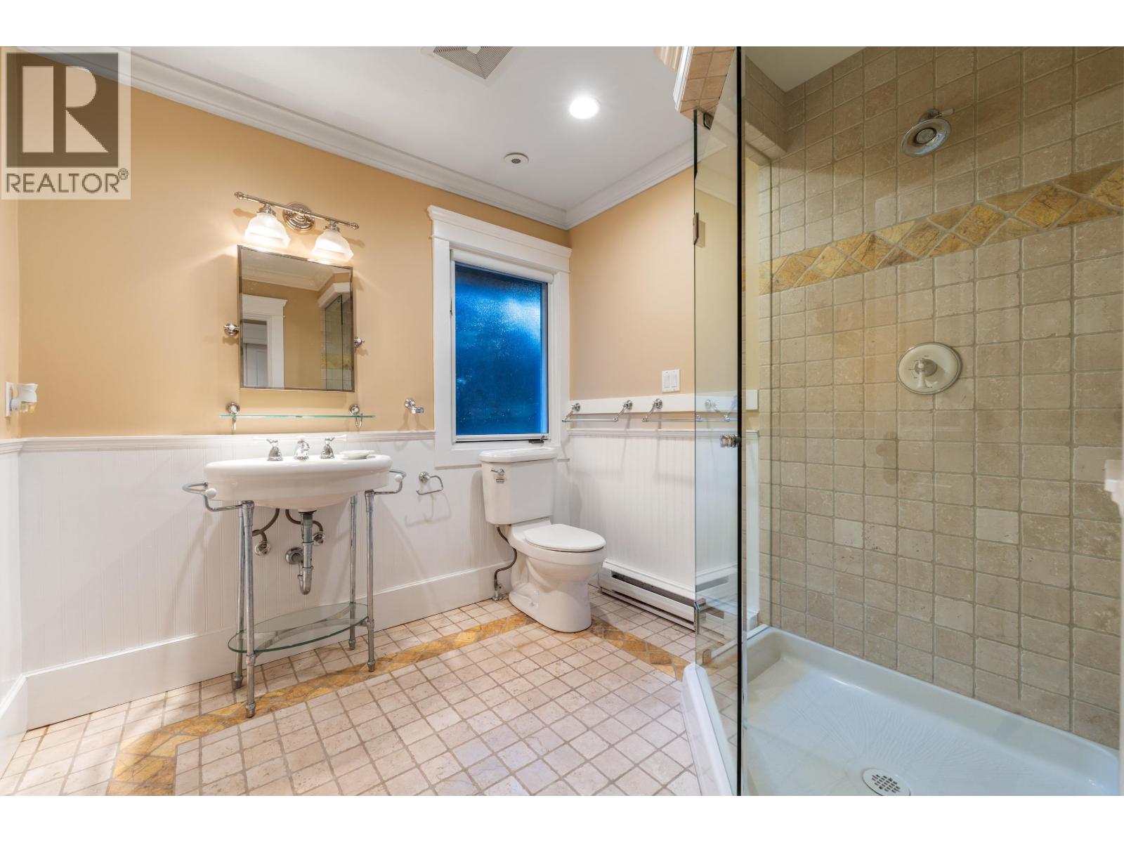 366 Keith Road, West Vancouver, British Columbia  V7T 1L7 - Photo 24 - R3080965