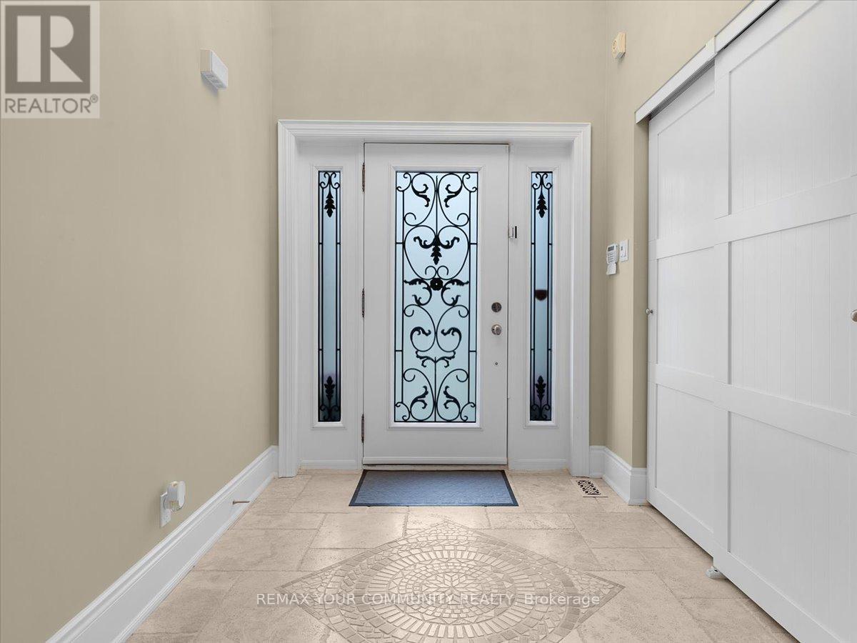 1 Marshfield Court, Toronto, Ontario  M3C 2E2 - Photo 6 - C12715712