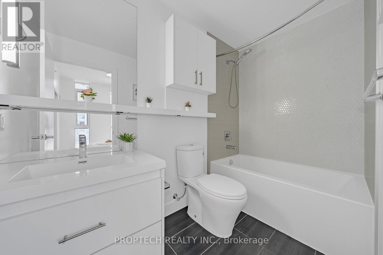 207 - 128 Fairview Mall Drive, Toronto, Ontario  M2J 0E8 - Photo 16 - C12715734