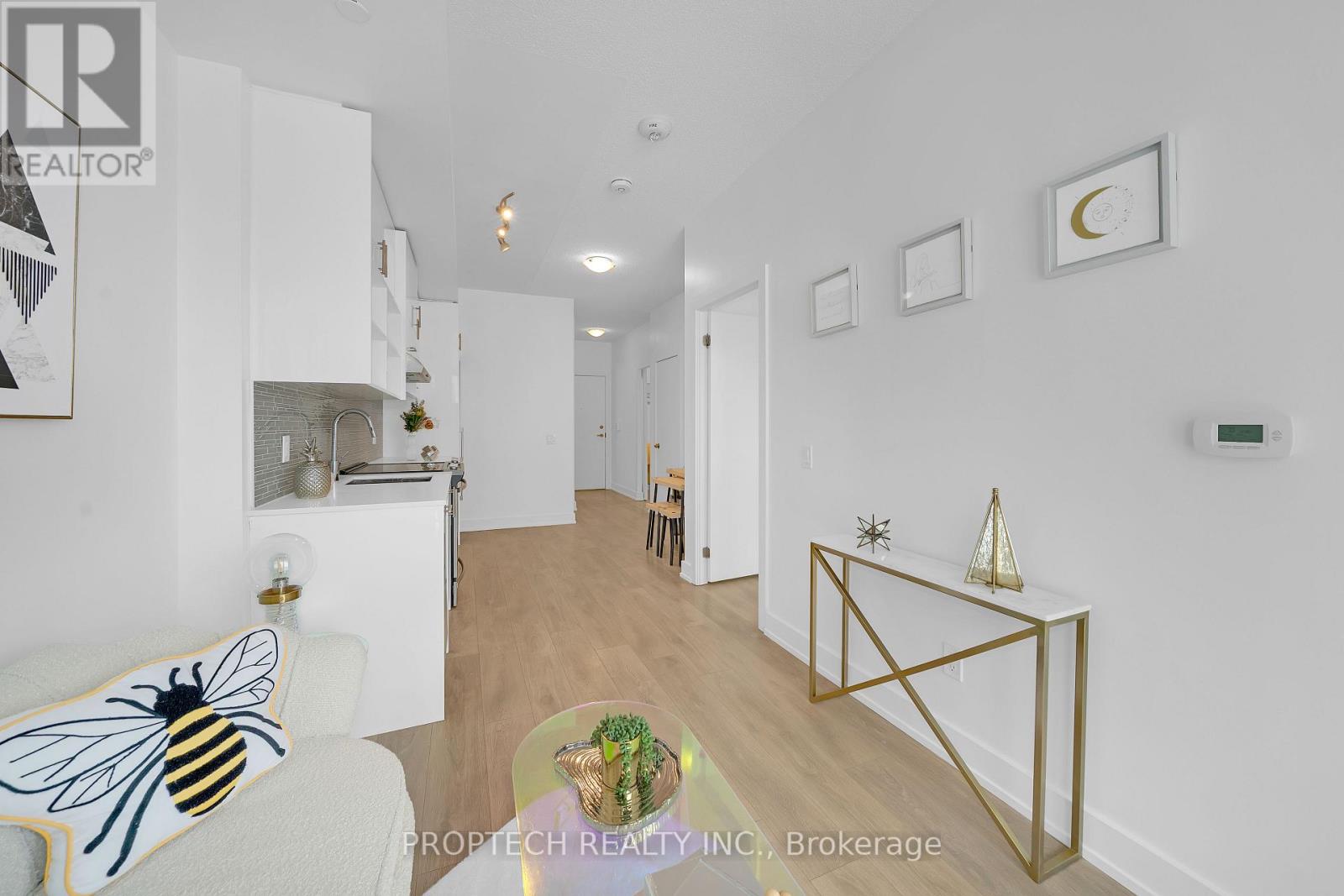 207 - 128 Fairview Mall Drive, Toronto, Ontario  M2J 0E8 - Photo 9 - C12715734