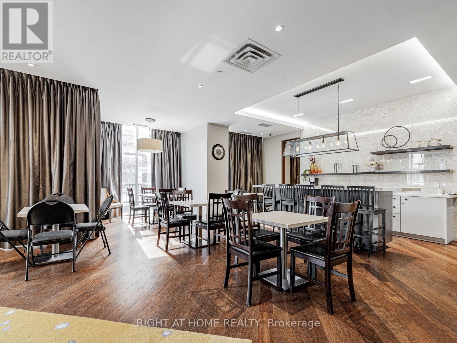 314 - 111 Civic Square Gate, Aurora, Ontario  L4G 7E3 - Photo 27 - N12715714