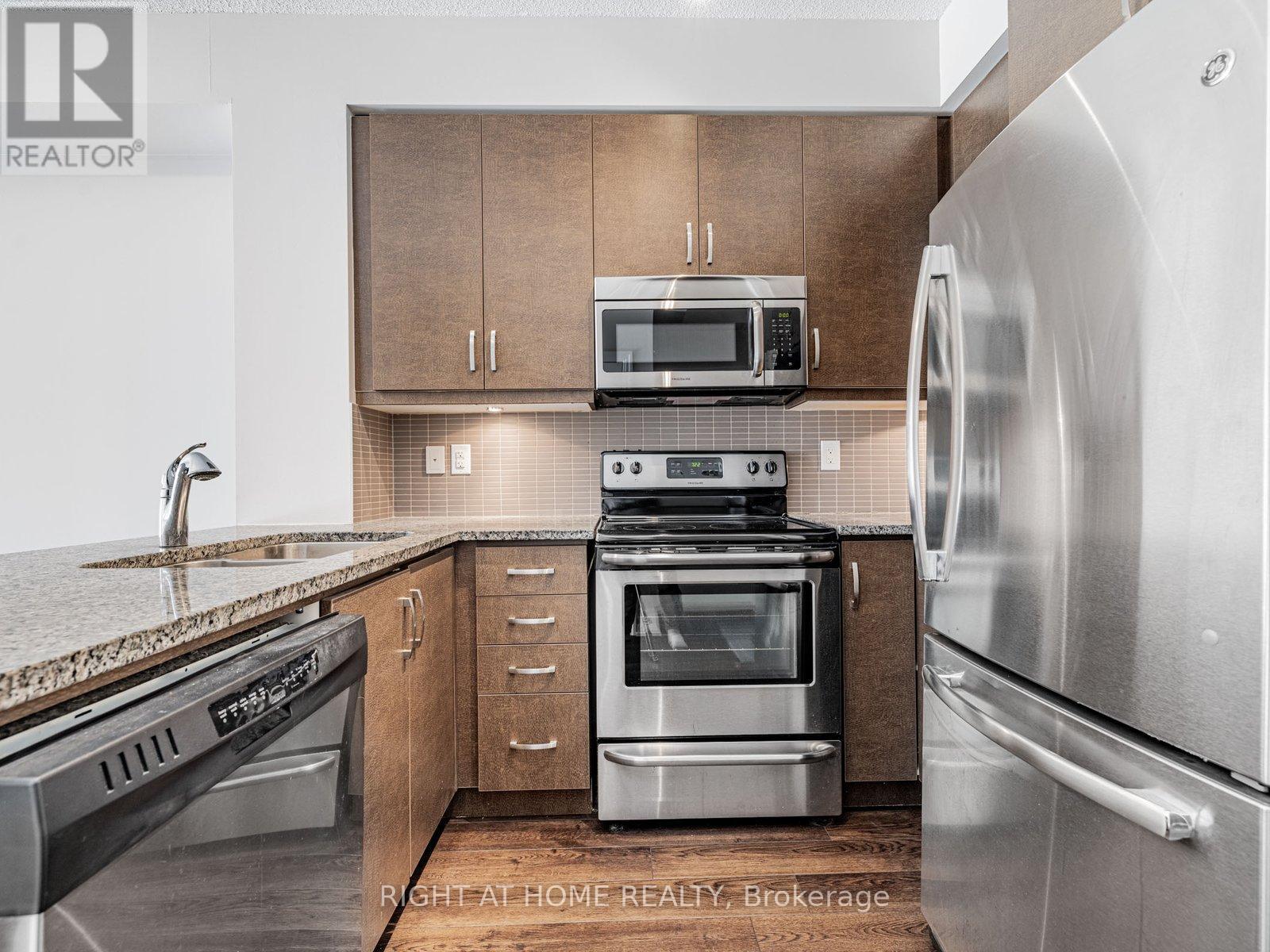 314 - 111 Civic Square Gate, Aurora, Ontario  L4G 7E3 - Photo 5 - N12715714