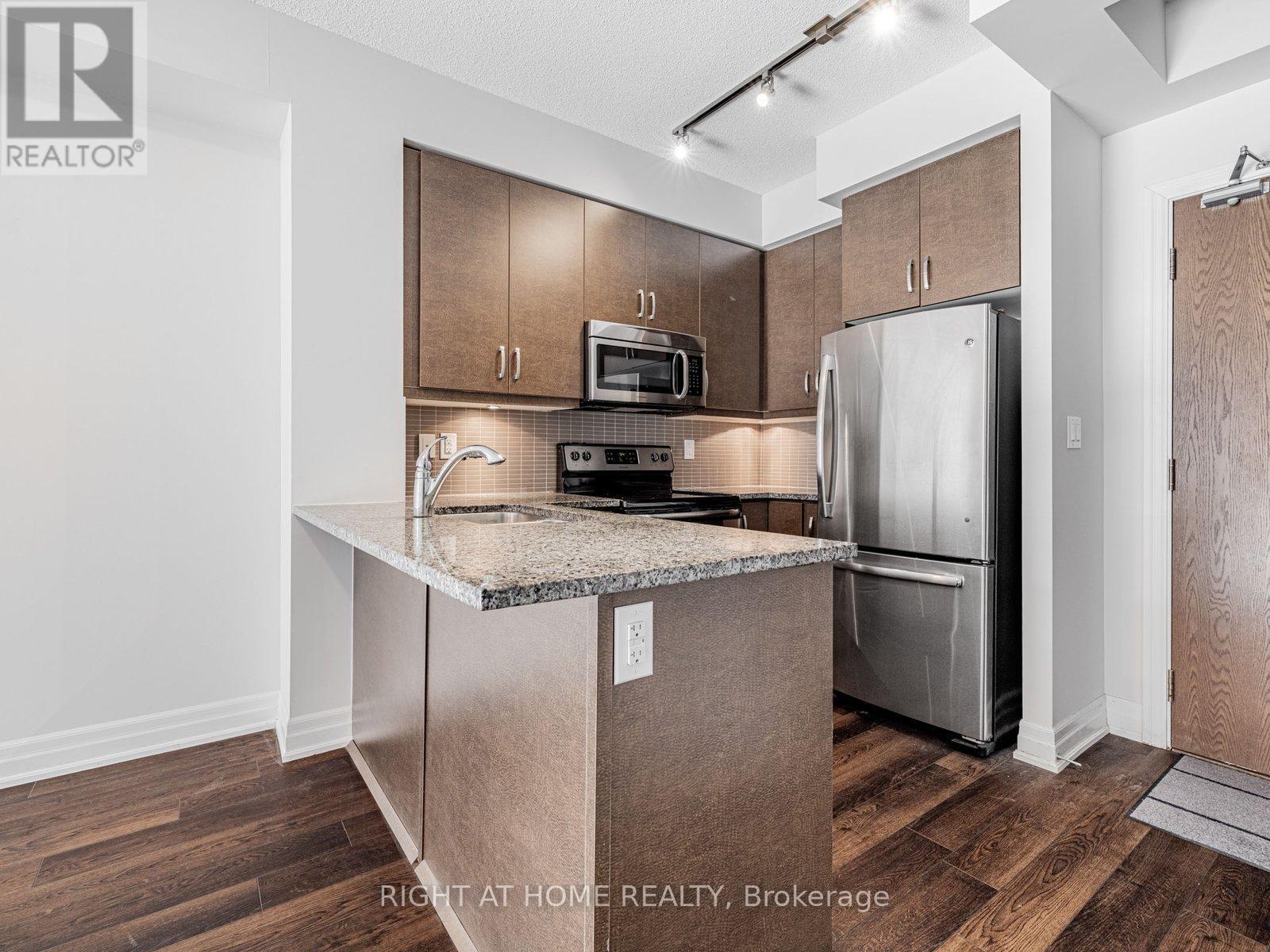 314 - 111 Civic Square Gate, Aurora, Ontario  L4G 7E3 - Photo 8 - N12715714