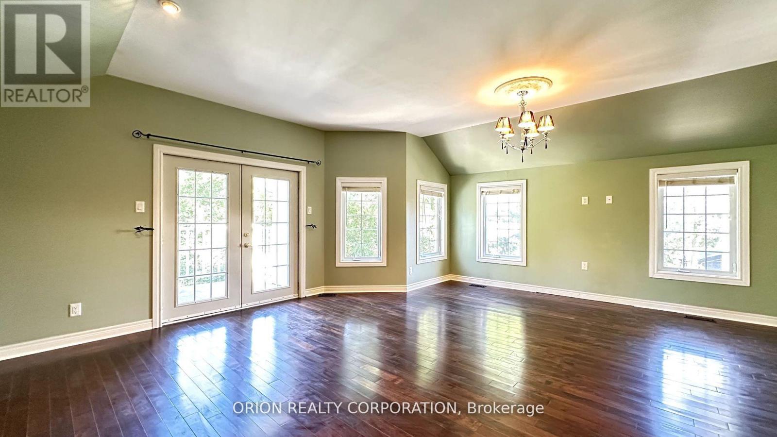 20 Holgate Street, Barrie, Ontario  L4N 2T5 - Photo 14 - S12715738