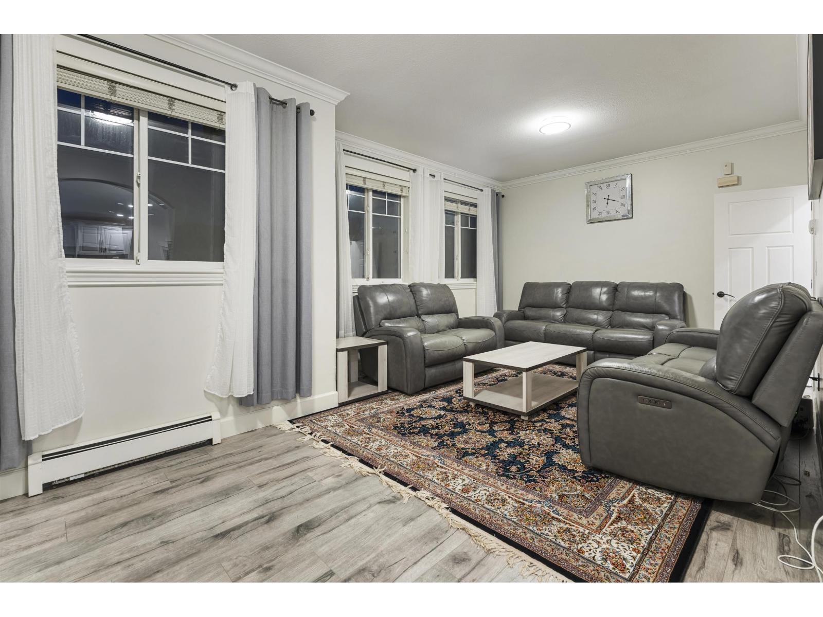 6516 142a Street, Surrey, British Columbia  V3W 1T4 - Photo 8 - R3080647