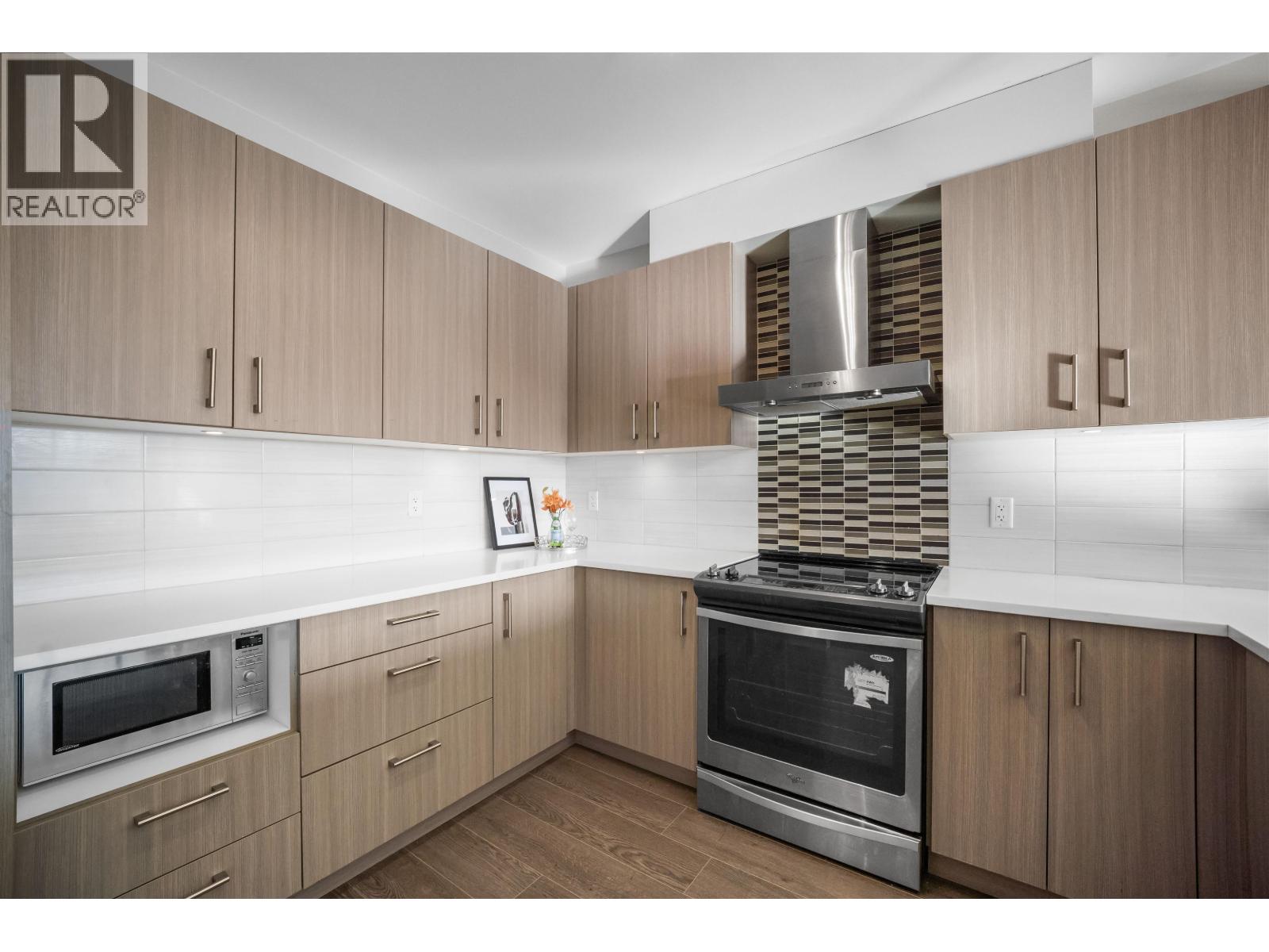 403 2460 Kelly Avenue, Port Coquitlam, British Columbia  V3C 0E3 - Photo 12 - R3081673