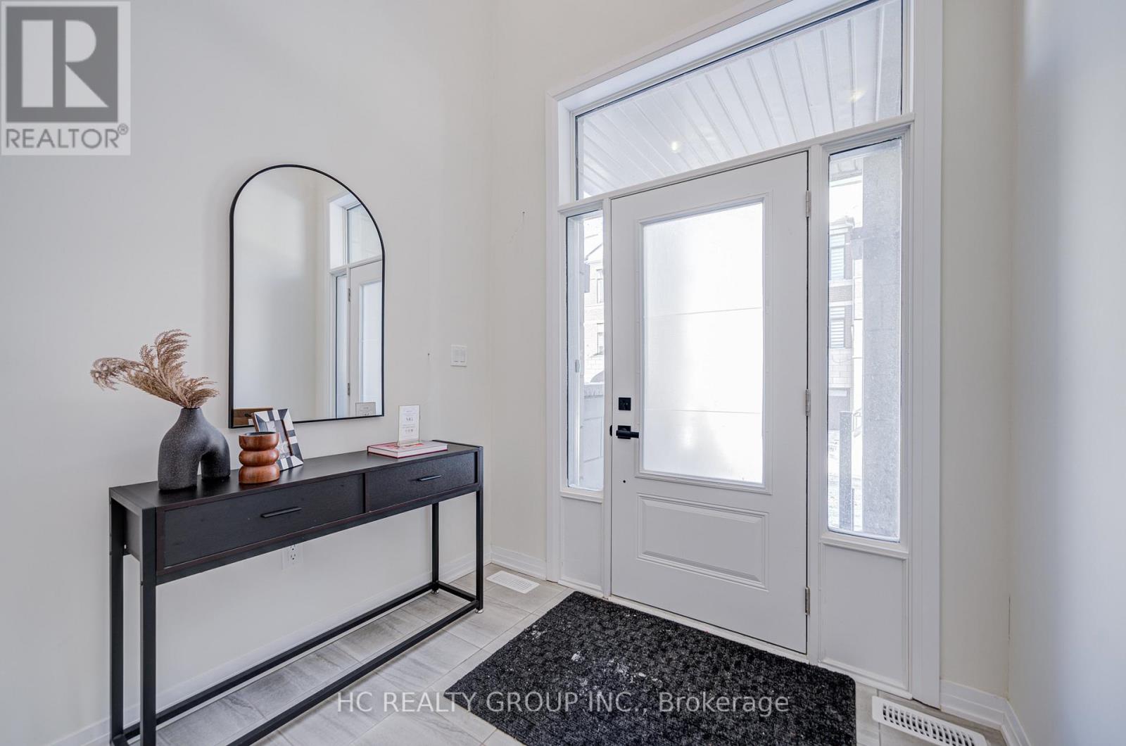 34 Millman Lane, Richmond Hill, Ontario  L4S 0P9 - Photo 3 - N12690082