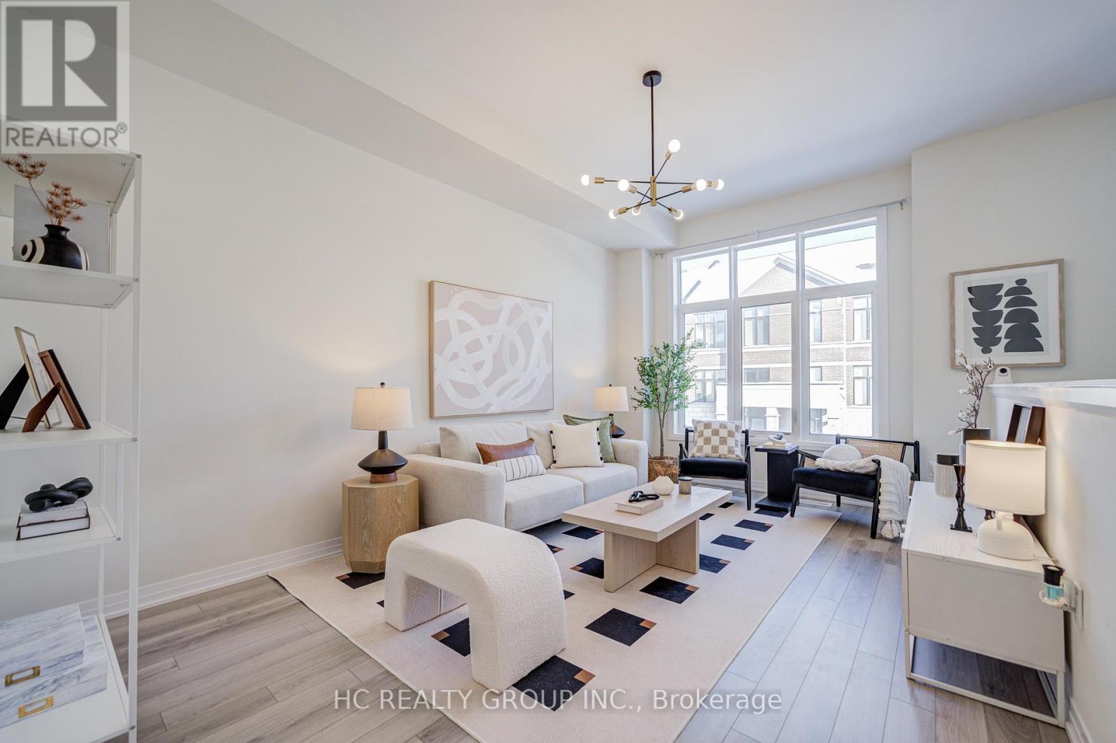 34 Millman Lane, Richmond Hill, Ontario  L4S 0P9 - Photo 4 - N12690082