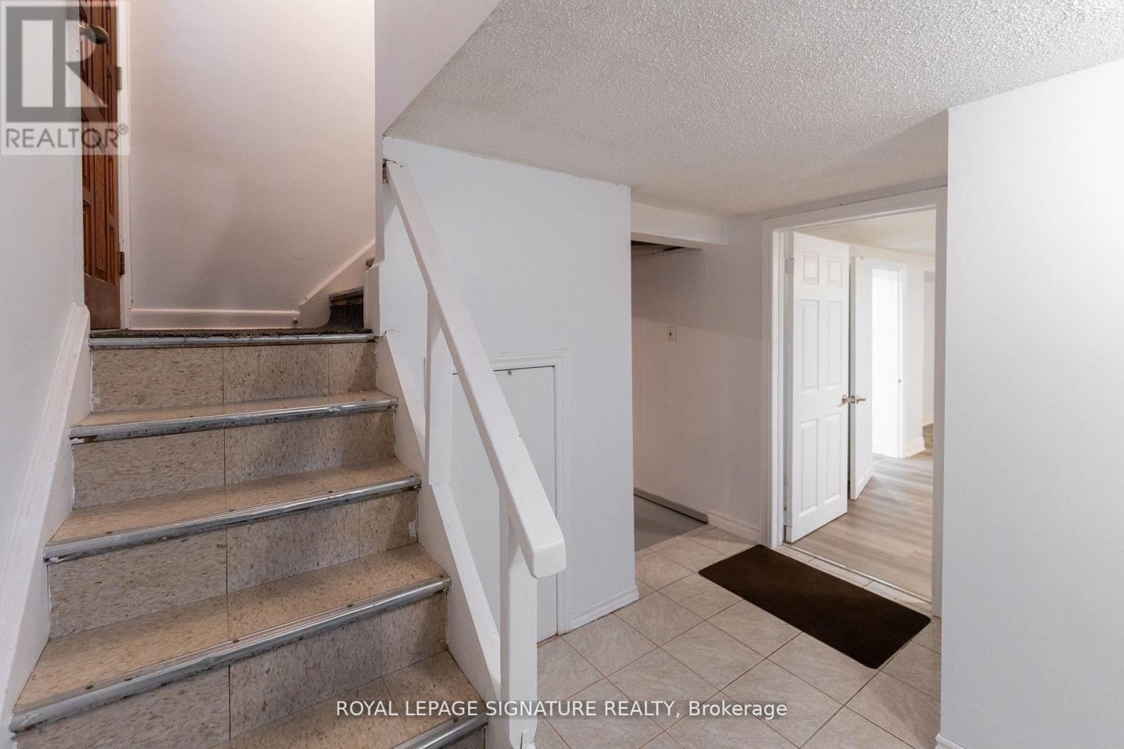 Bsmt - 2 Clevedon Street, Toronto, Ontario  M3M 1M4 - Photo 7 - W12715706