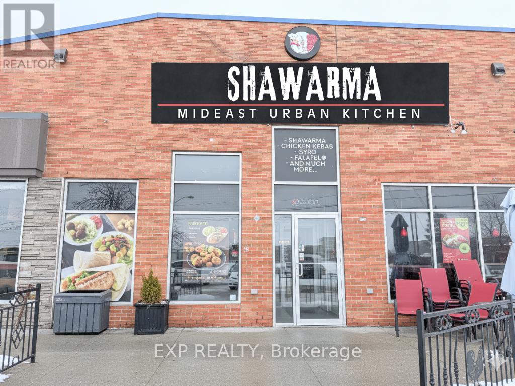 285 REXDALE BOULEVARD, Toronto, Ontario