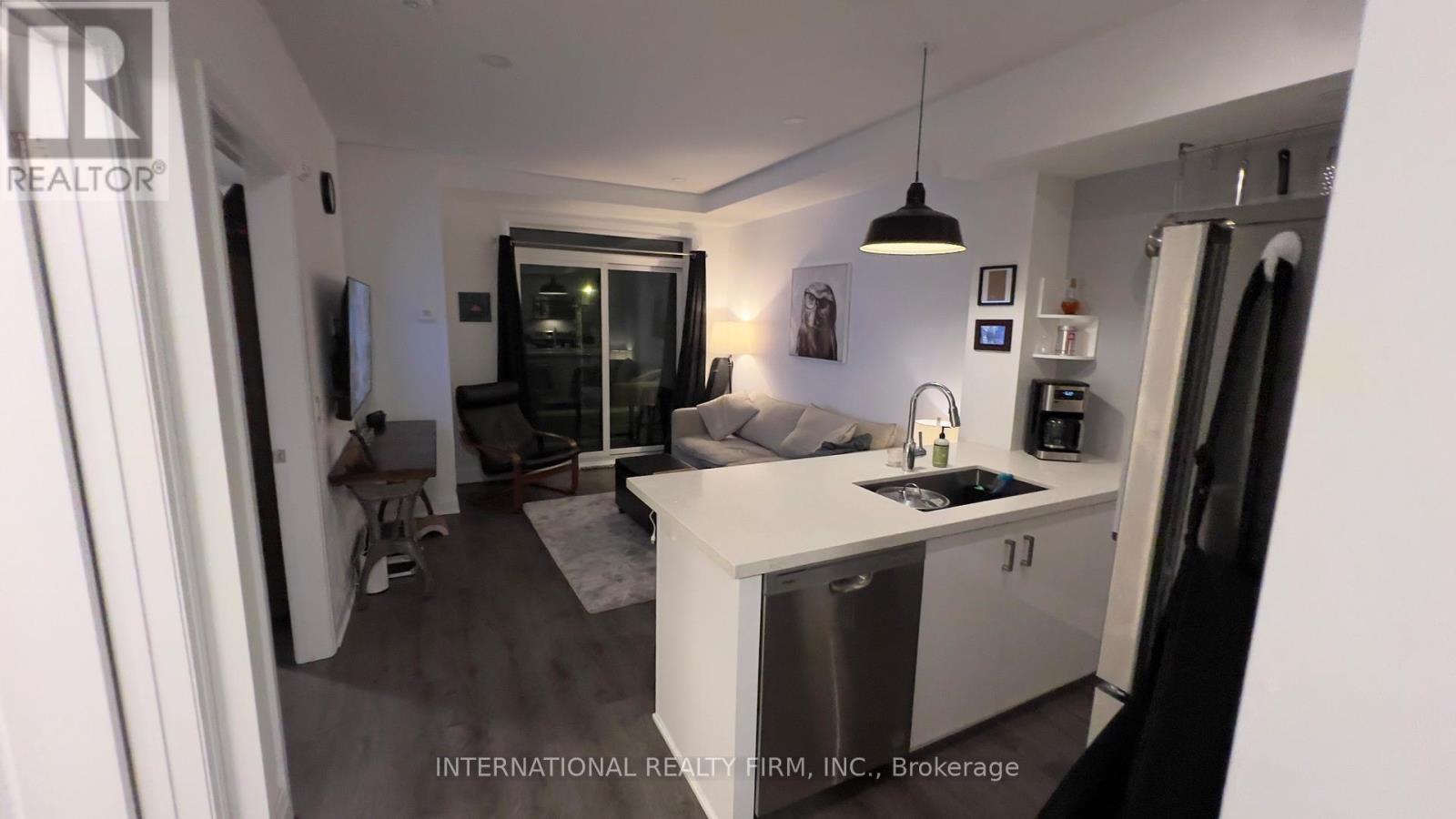 210 - 1936 Rymal Road E, Hamilton, Ontario  L0R 1P0 - Photo 3 - X12715728