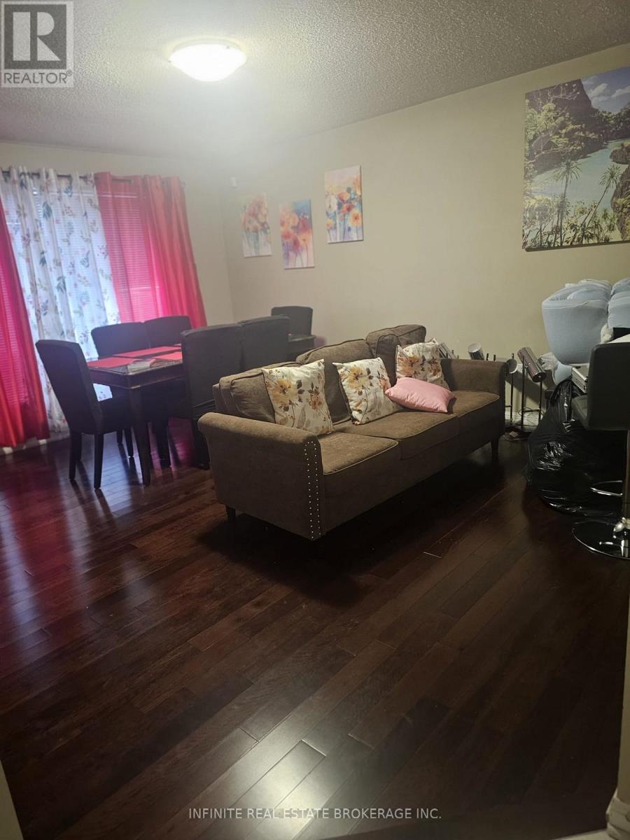 838 Gazley Circle, Milton, Ontario  L9T 6L6 - Photo 4 - W12689926