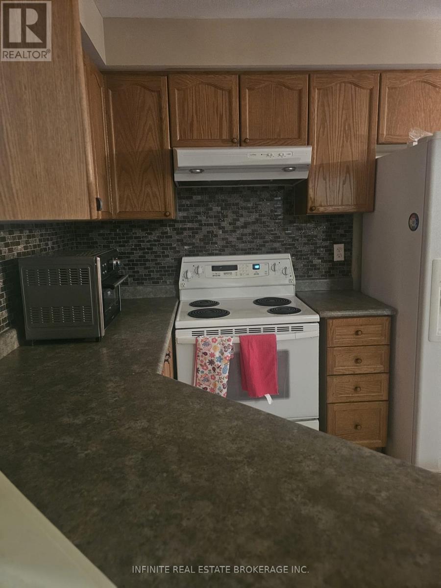 838 Gazley Circle, Milton, Ontario  L9T 6L6 - Photo 2 - W12689926