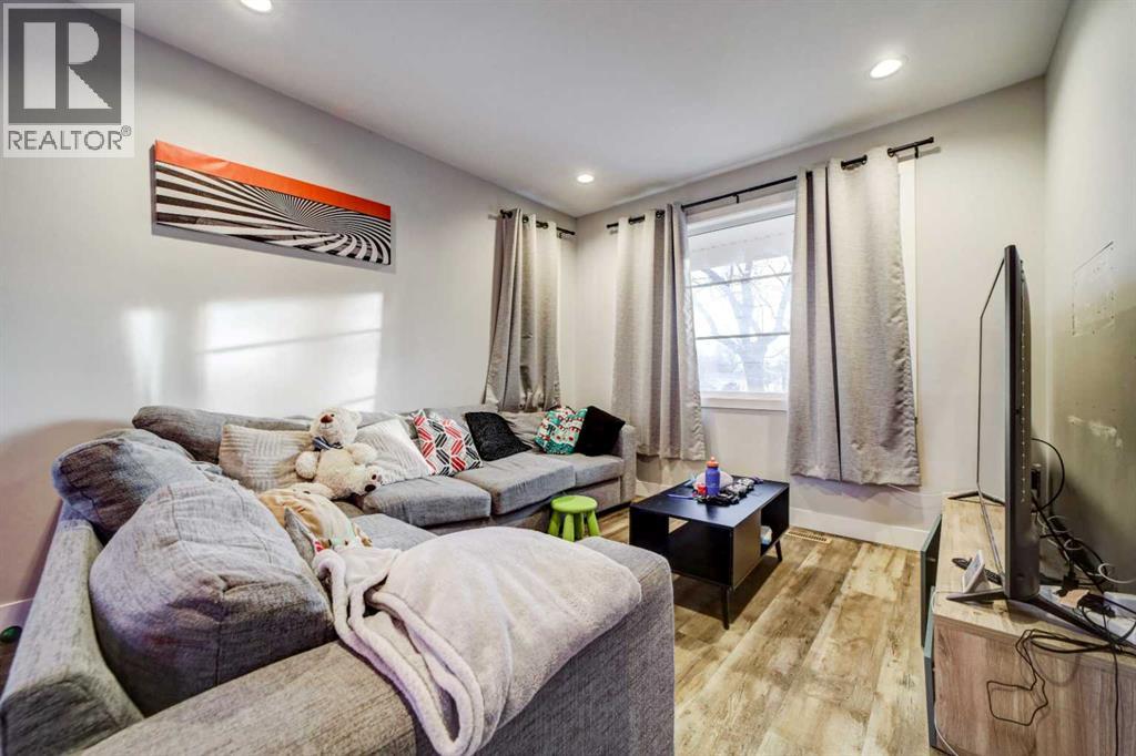 624 19 Street N, Lethbridge, Alberta  T1H 3K9 - Photo 7 - A2275469