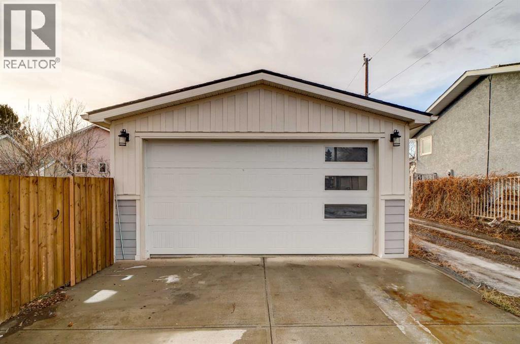 624 19 Street N, Lethbridge, Alberta  T1H 3K9 - Photo 44 - A2275469