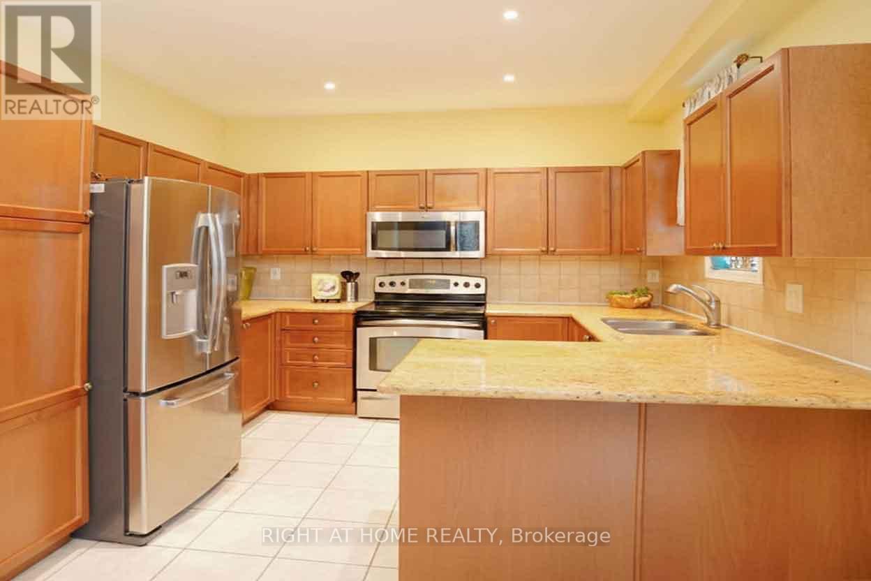 Main - 48 Feint Drive, Ajax, Ontario  L1T 0E7 - Photo 4 - E12715748