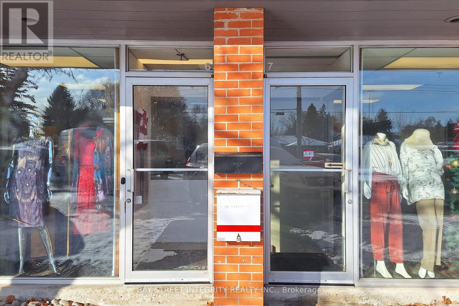 6 - 80 Bullock Drive, Markham, Ontario  L3P 3P7 - Photo 2 - N12715752