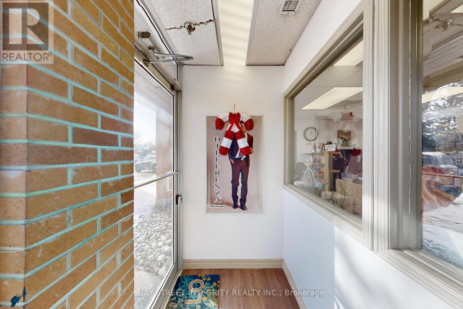 6 - 80 Bullock Drive, Markham, Ontario  L3P 3P7 - Photo 3 - N12715752