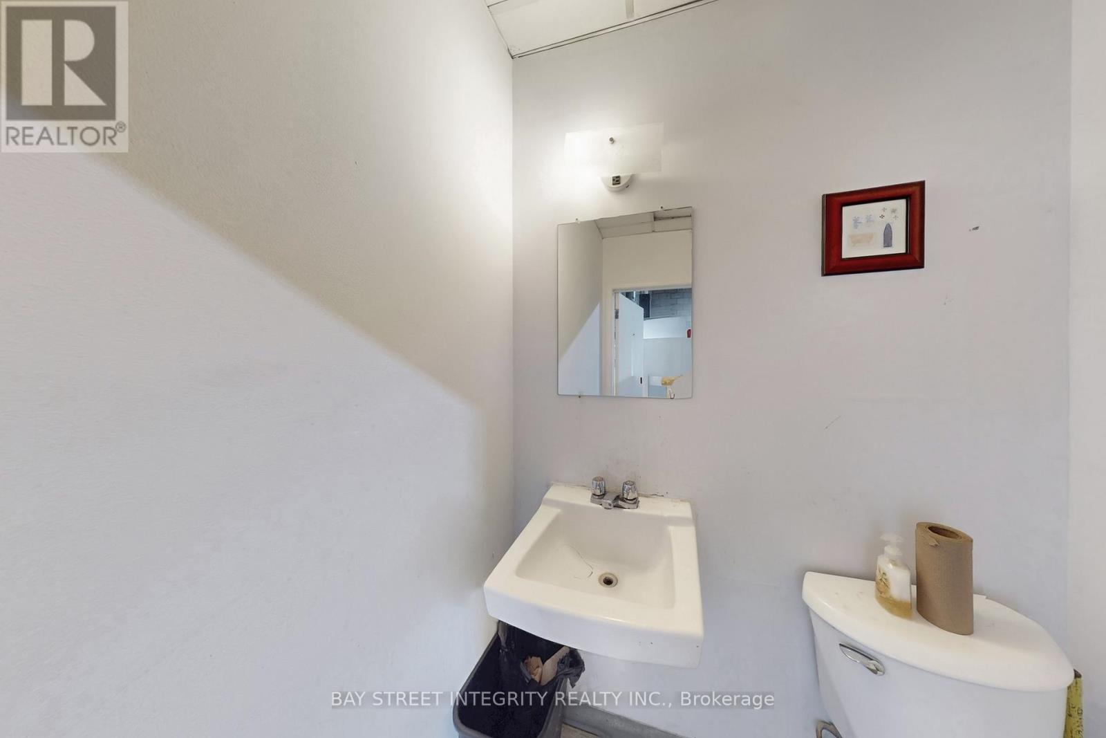 6 - 80 Bullock Drive, Markham, Ontario  L3P 3P7 - Photo 8 - N12715752