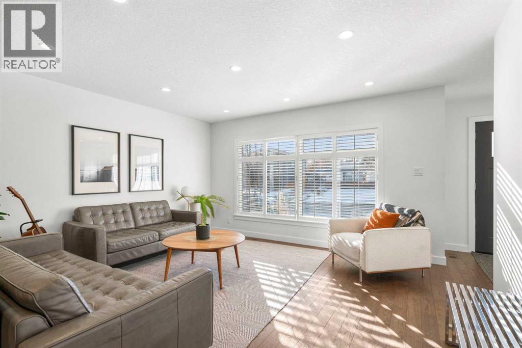 3332 Caribou Drive Nw, Calgary, Alberta  T2L 0S5 - Photo 4 - A2280108