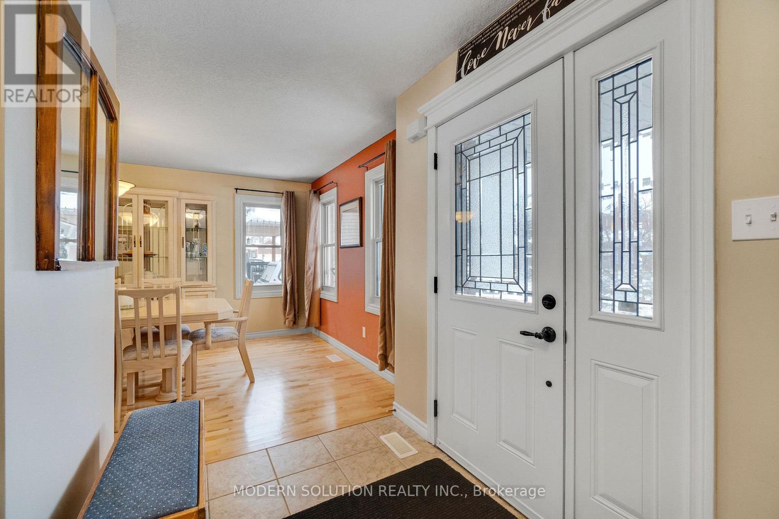 187 Milne Place, Guelph/eramosa, Ontario  N0B 2K0 - Photo 5 - X12715750