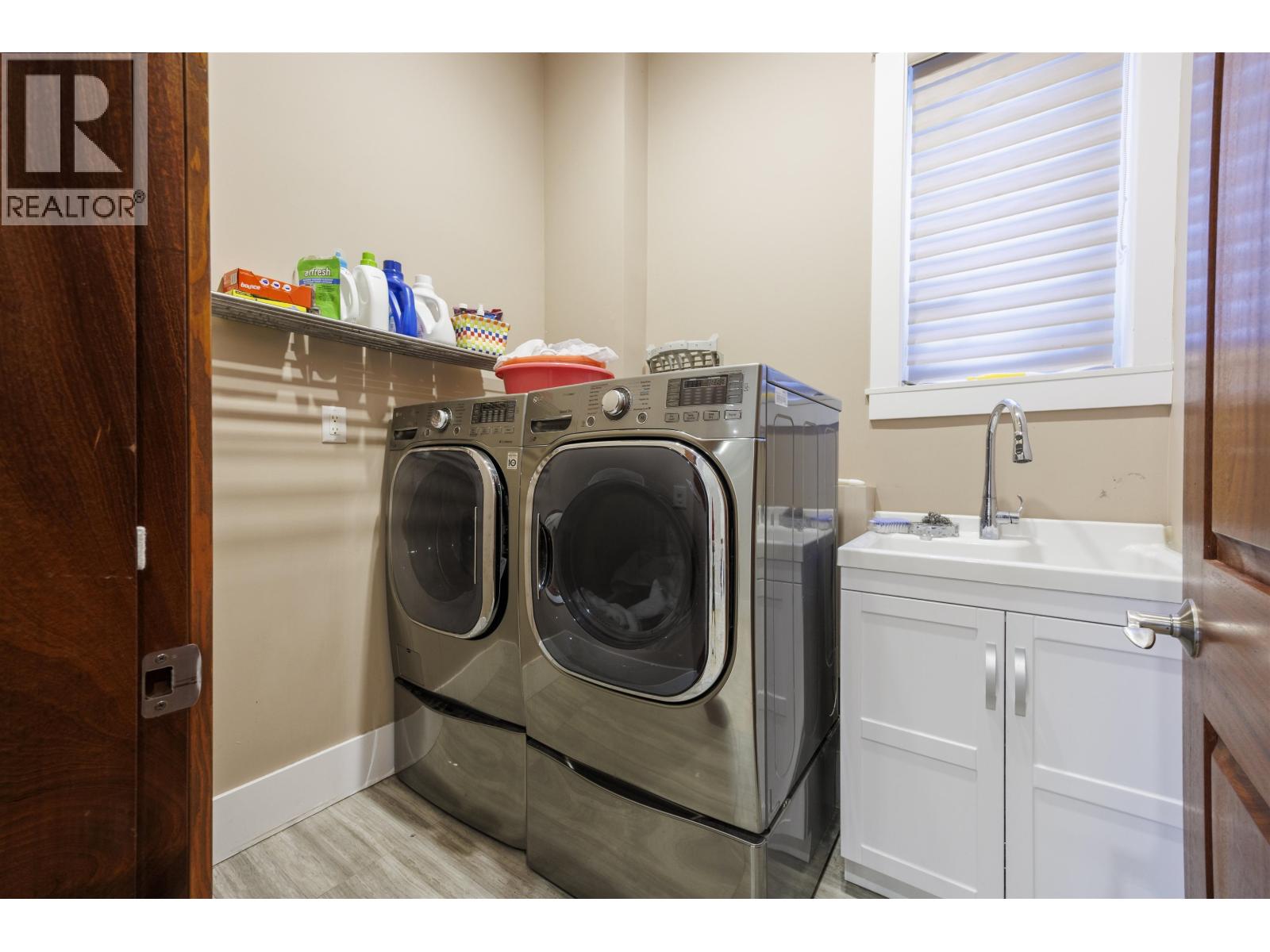 8280 Colonial Road, Richmond, British Columbia  V7C 4T4 - Photo 13 - R3081524