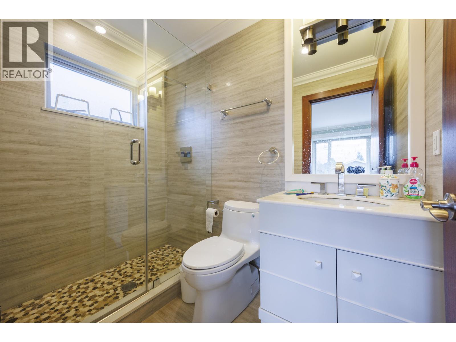 8280 Colonial Road, Richmond, British Columbia  V7C 4T4 - Photo 26 - R3081524