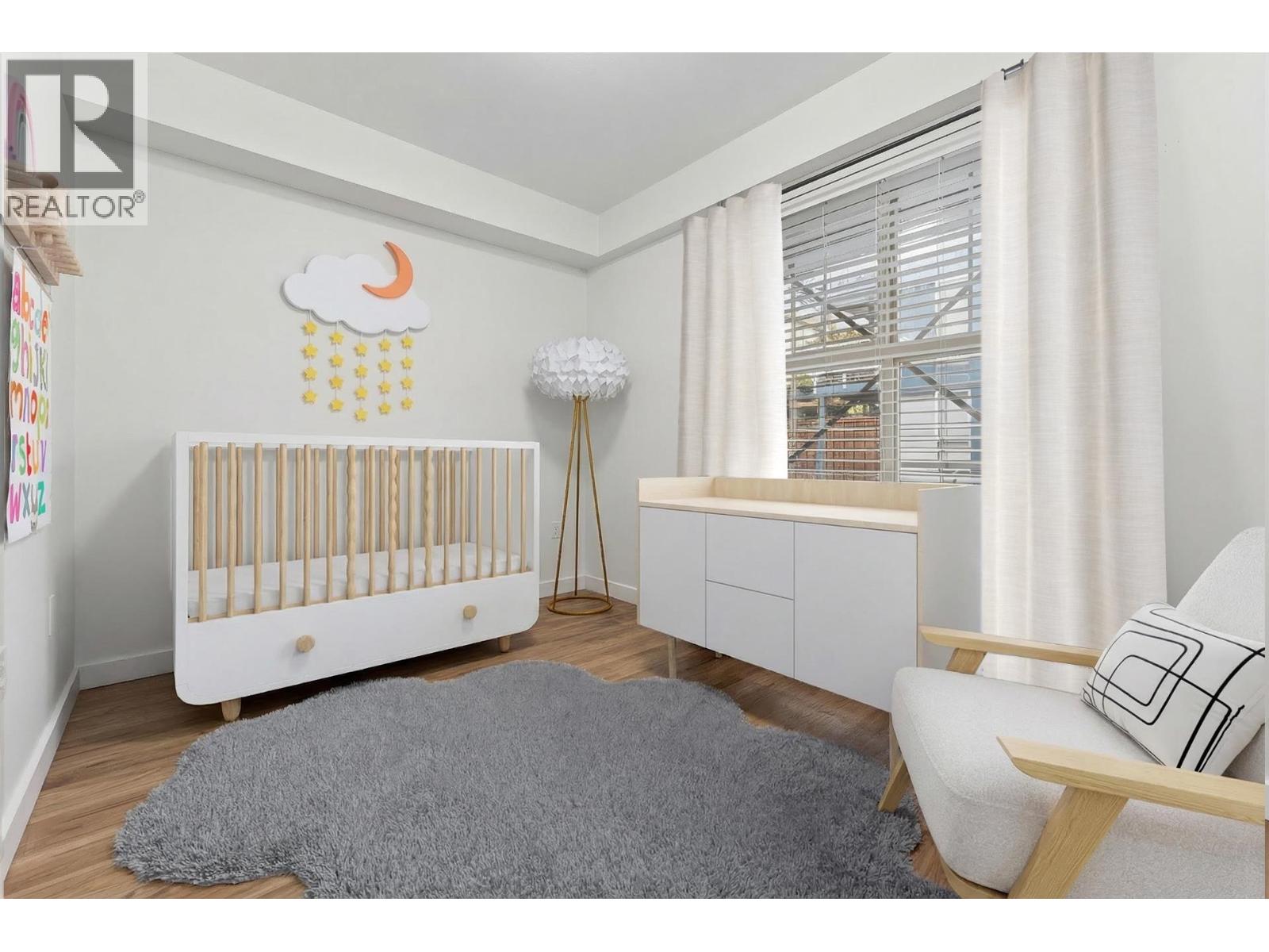 C3 332 Lonsdale Avenue, North Vancouver, British Columbia  V7M 3M5 - Photo 10 - R3080555