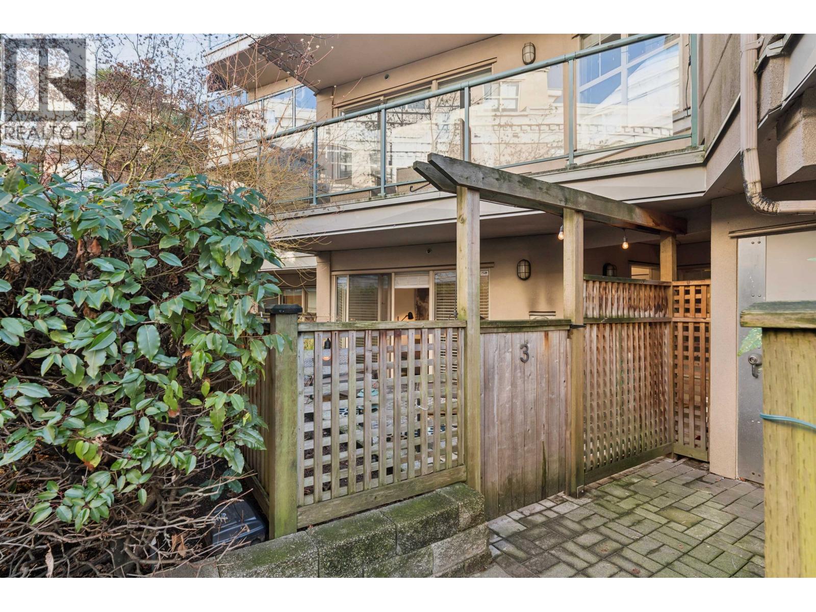 C3 332 Lonsdale Avenue, North Vancouver, British Columbia  V7M 3M5 - Photo 15 - R3080555