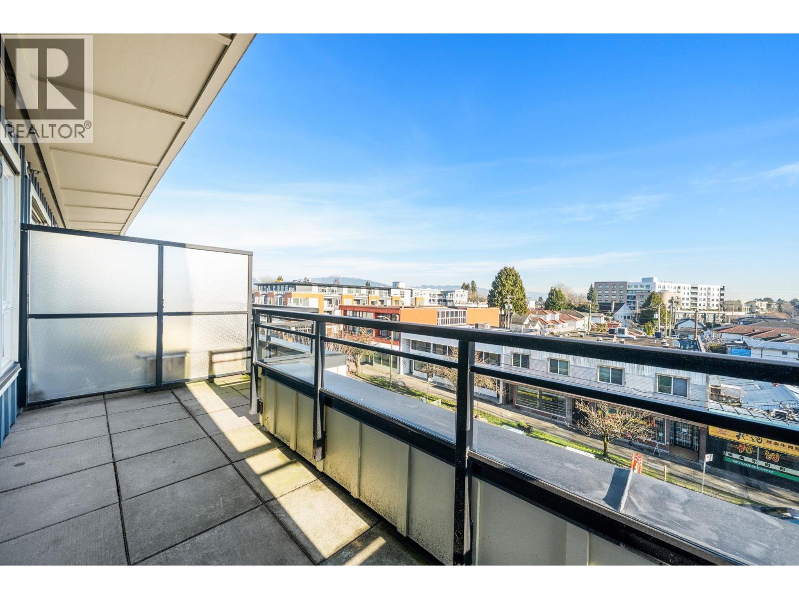 Ph8 688 E 17th Avenue, Vancouver, British Columbia  V5V 0A8 - Photo 6 - R3081651