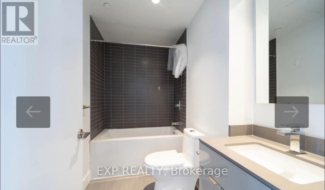 5206 - 7 Grenville Street E, Toronto, Ontario  M4Y 0E9 - Photo 17 - C12715758