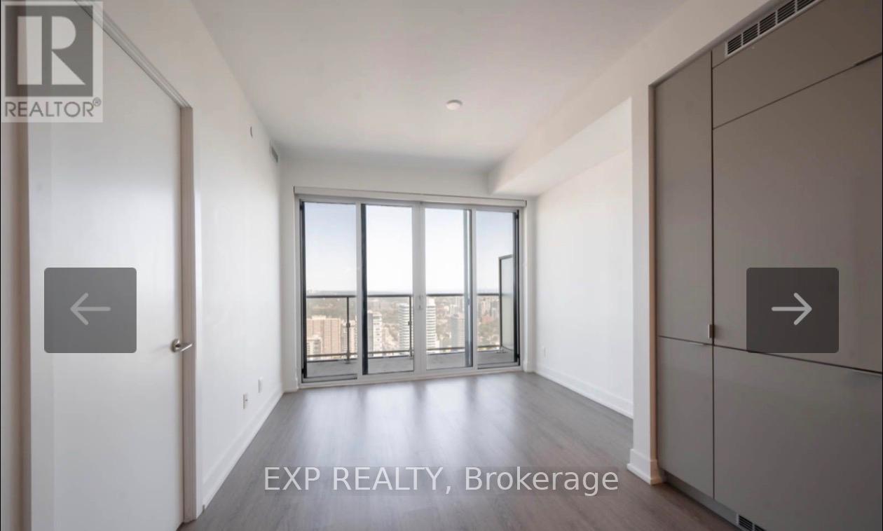 5206 - 7 Grenville Street E, Toronto, Ontario  M4Y 0E9 - Photo 4 - C12715758