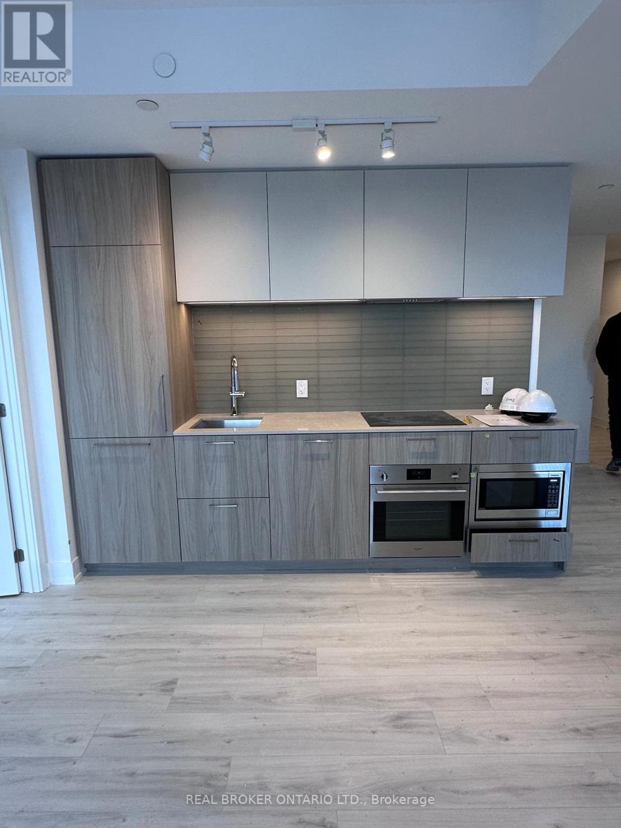 36 Olive Avenue W, Toronto, Ontario  M2N 4P9 - Photo 3 - C12715760