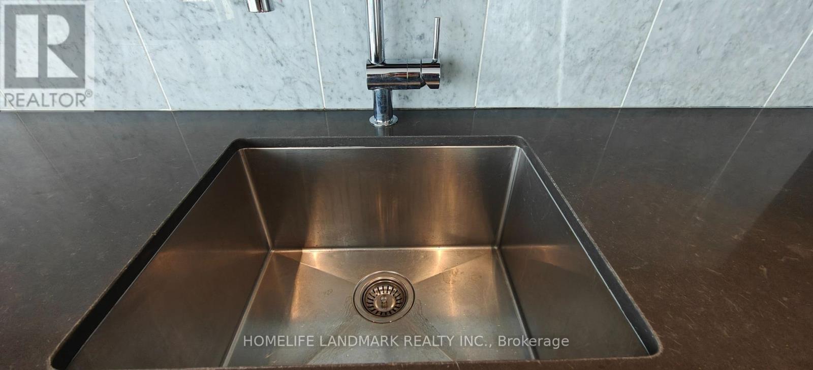 2209 - 117 Mcmahon Drive, Toronto, Ontario  M2K 2X9 - Photo 23 - C12715764