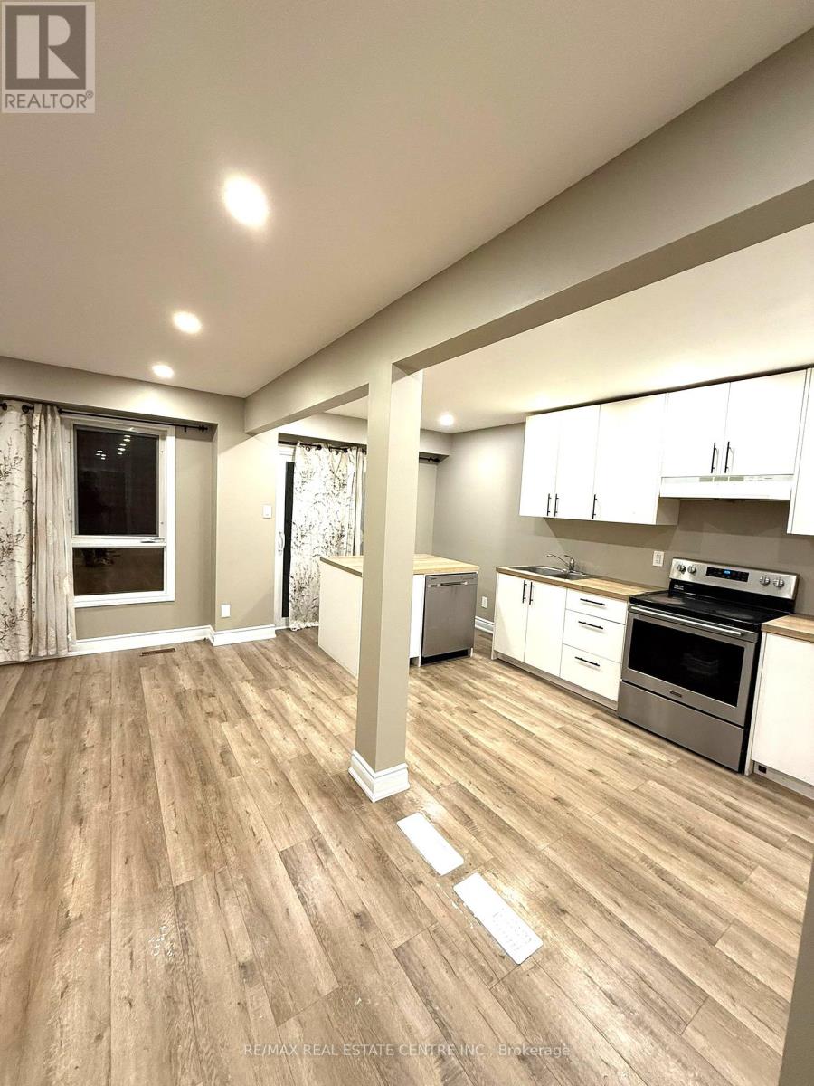 38 Abelard Avenue, Brampton, Ontario  L6Y 2K8 - Photo 6 - W12706724