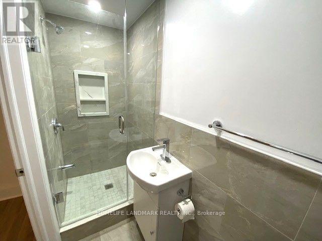 16 Forman Avenue, Toronto, Ontario  M4S 2R2 - Photo 10 - C12715782