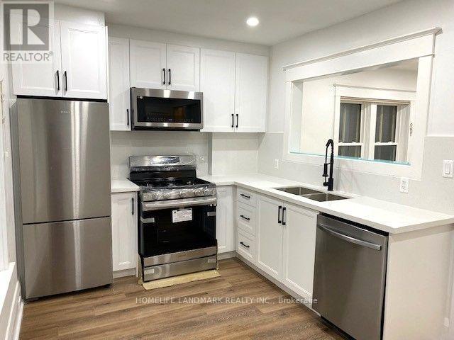 16 Forman Avenue, Toronto, Ontario  M4S 2R2 - Photo 5 - C12715782