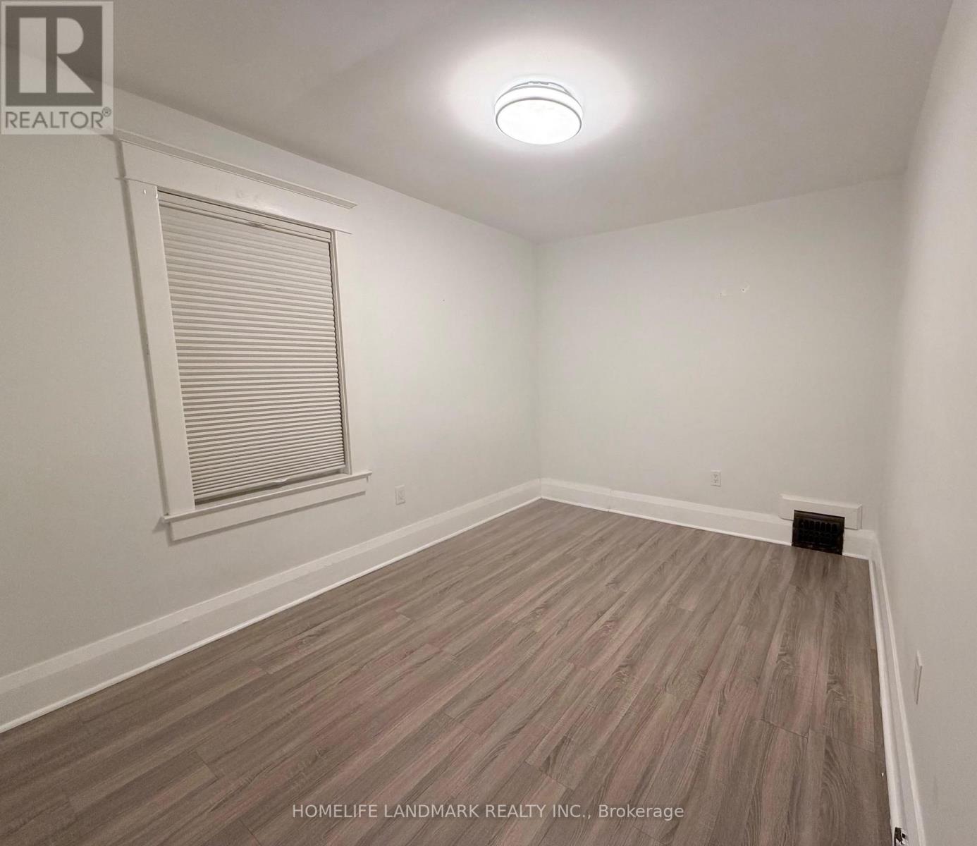 16 Forman Avenue, Toronto, Ontario  M4S 2R2 - Photo 8 - C12715782