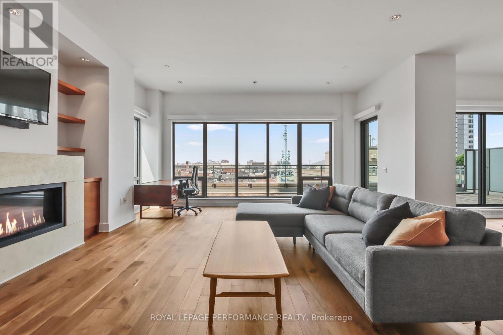 402 - 90 George Street, Ottawa, Ontario  K1N 0A8 - Photo 2 - X12715802