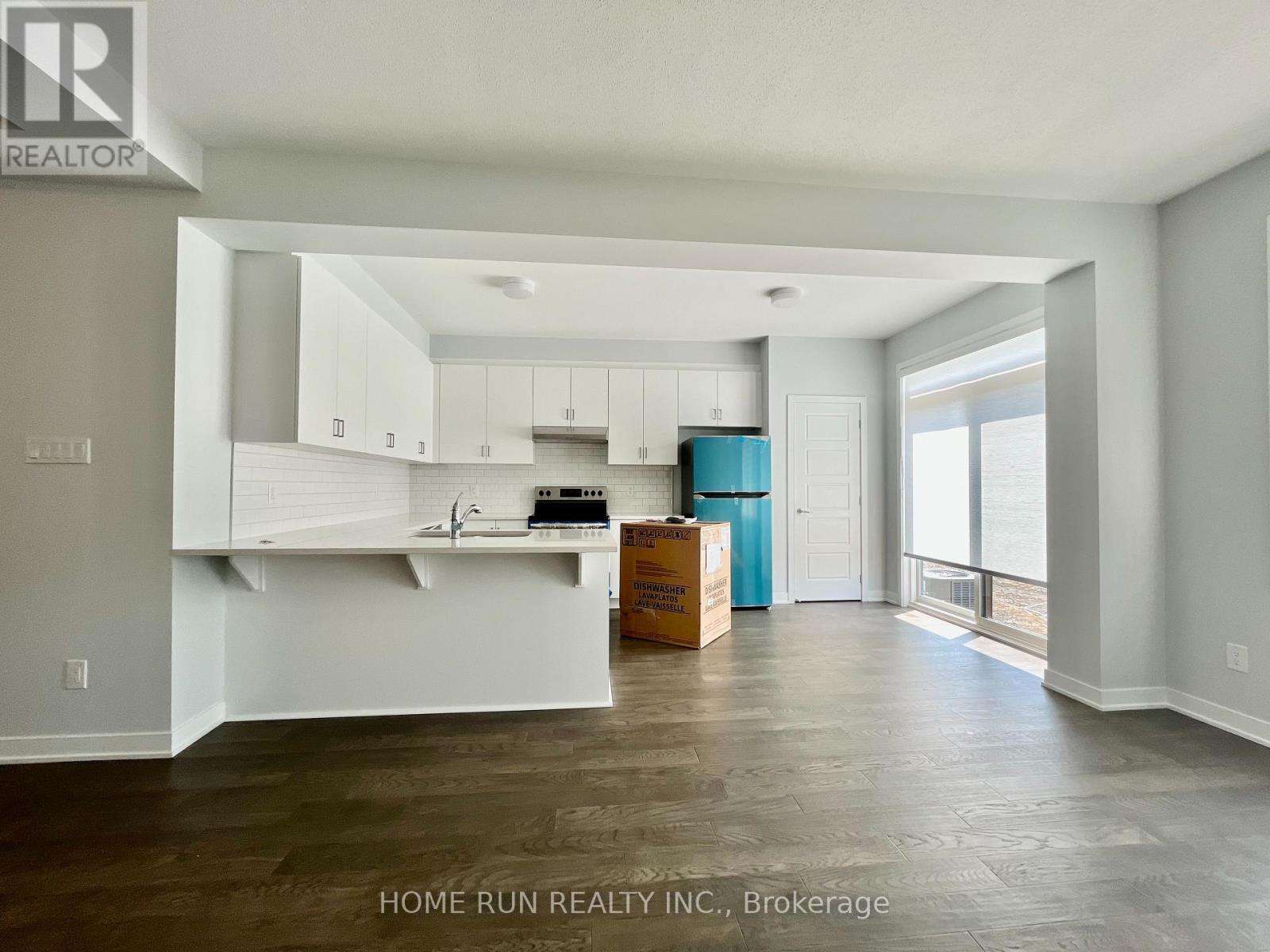 269 Ormiston Crescent, Ottawa, Ontario  K2J 7E3 - Photo 4 - X12715806