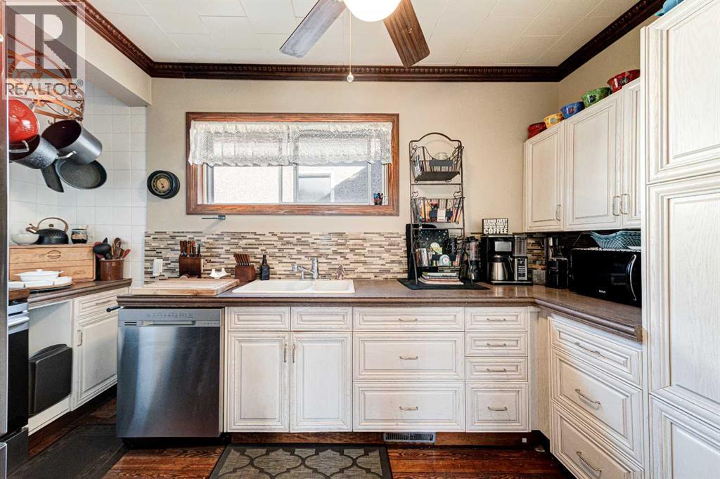 7806 20 Avenue, Coleman, Alberta  T0K 0M0 - Photo 8 - A2256987